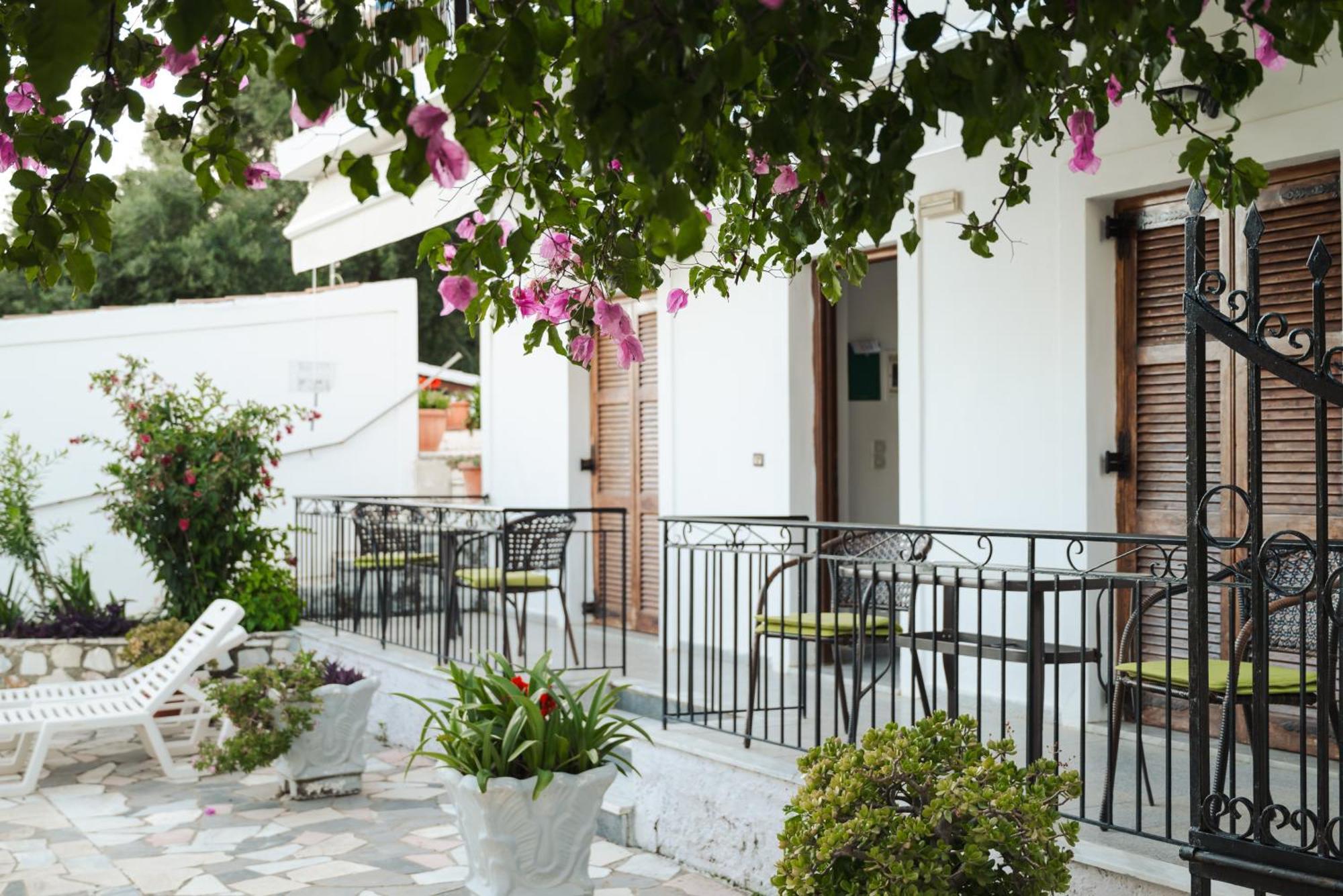 Ulisse Apartments Палеокастріца Екстер'єр фото