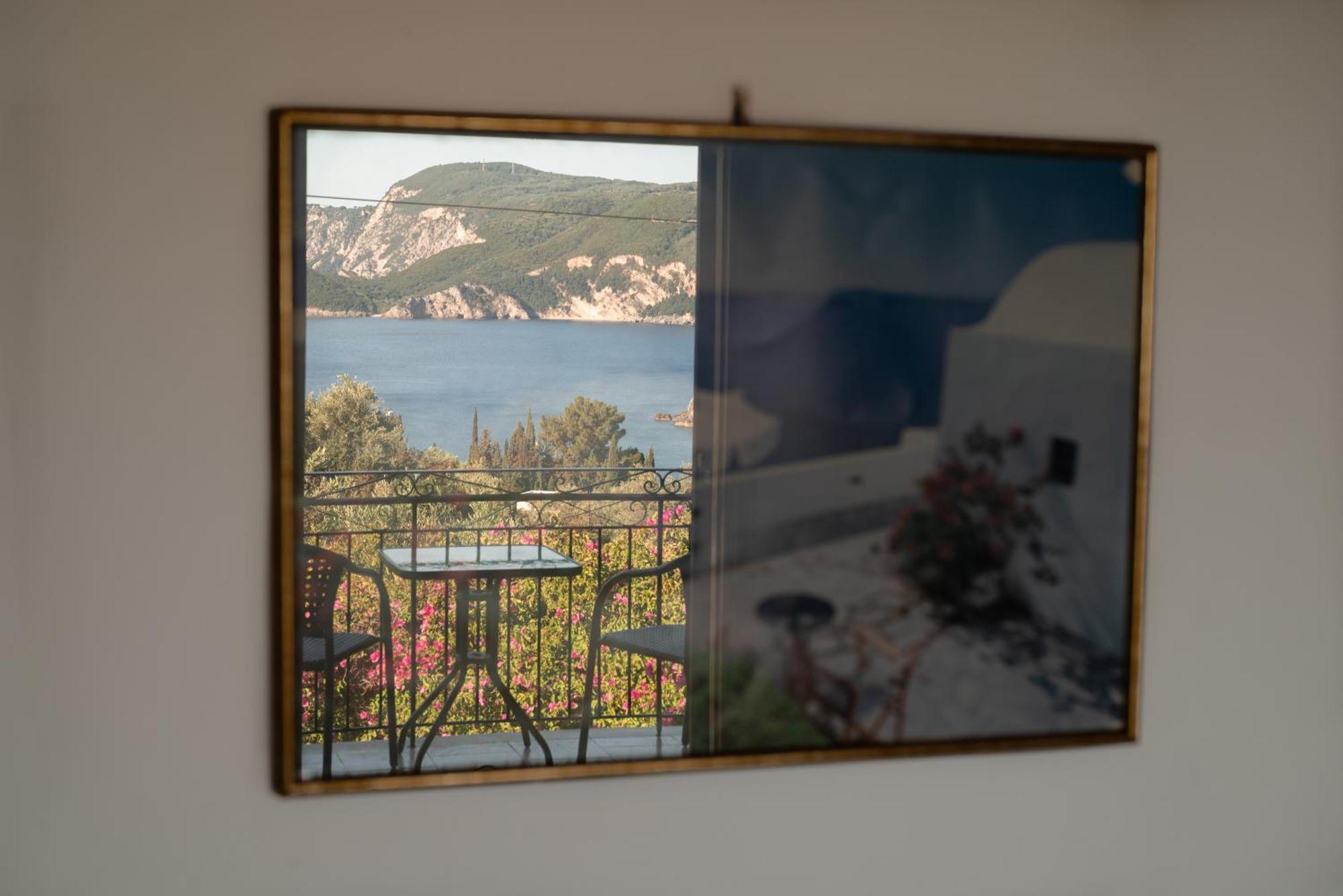 Ulisse Apartments Палеокастріца Екстер'єр фото